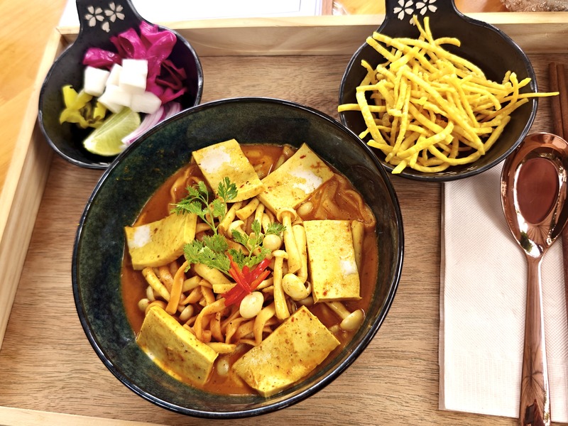 Vegetarian Khao Soi
