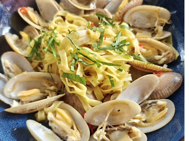 Vongole Khao Soi Noodles
